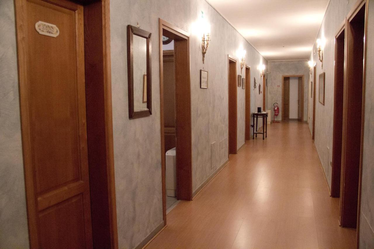 فلورنس B&B La Notte Blu الغرفة الصورة